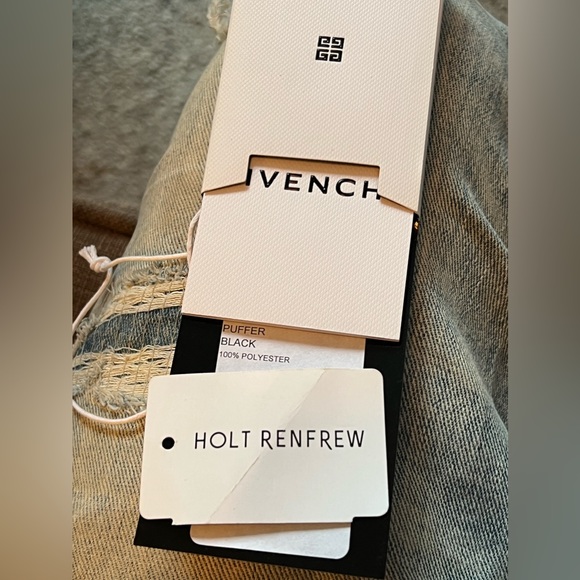 GIVENCHY PUFFER VEST - Picture 10 of 11